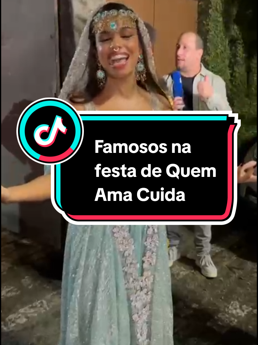 @Famosando
