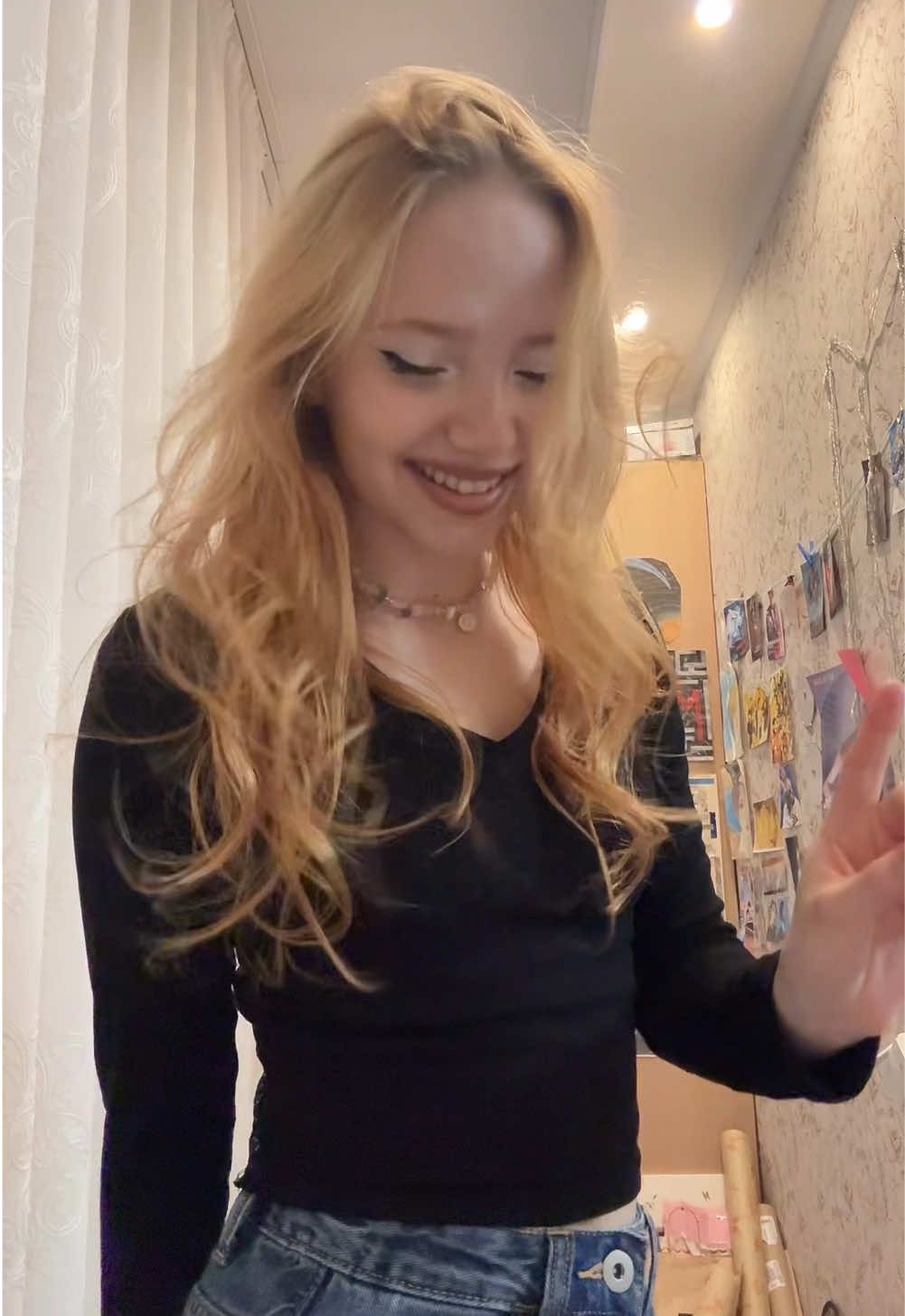 @:D