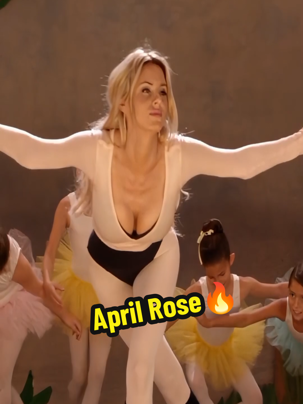 @Celebritiesmasta