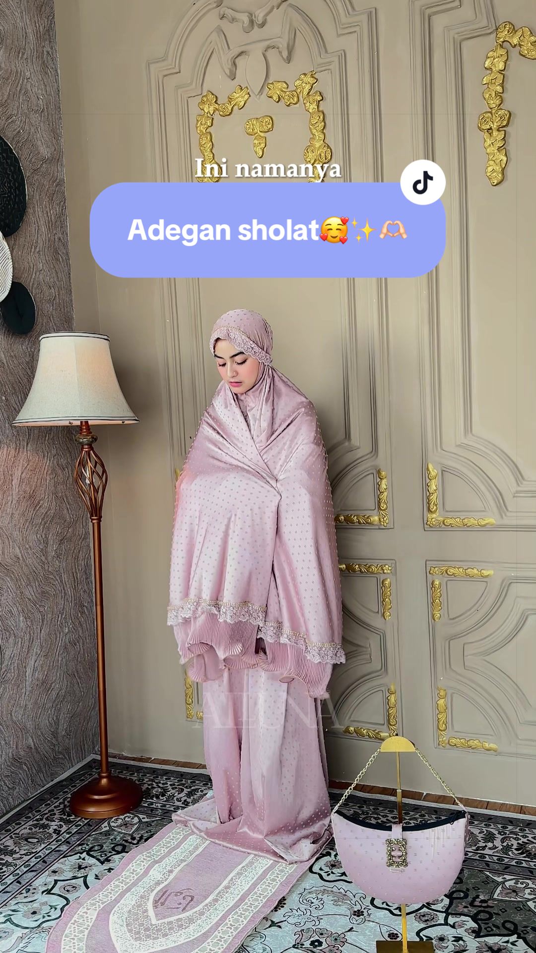 @Alluna