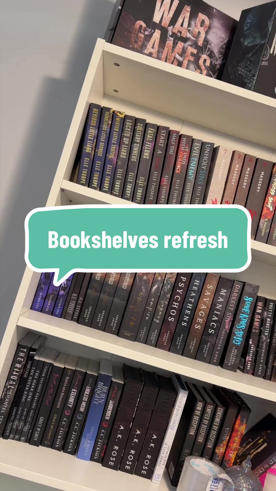 @thequeenofbooks