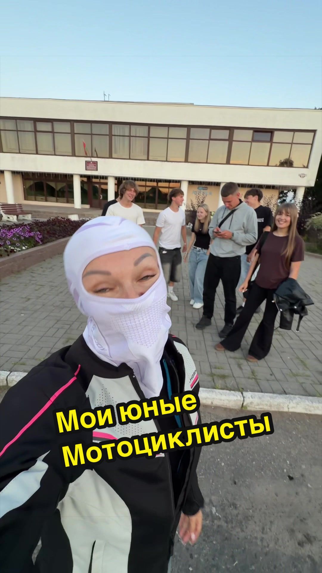 @Vicky_Grukk