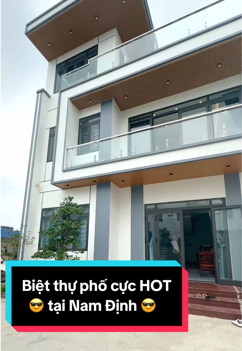 @Nh&agrave; Chuột.