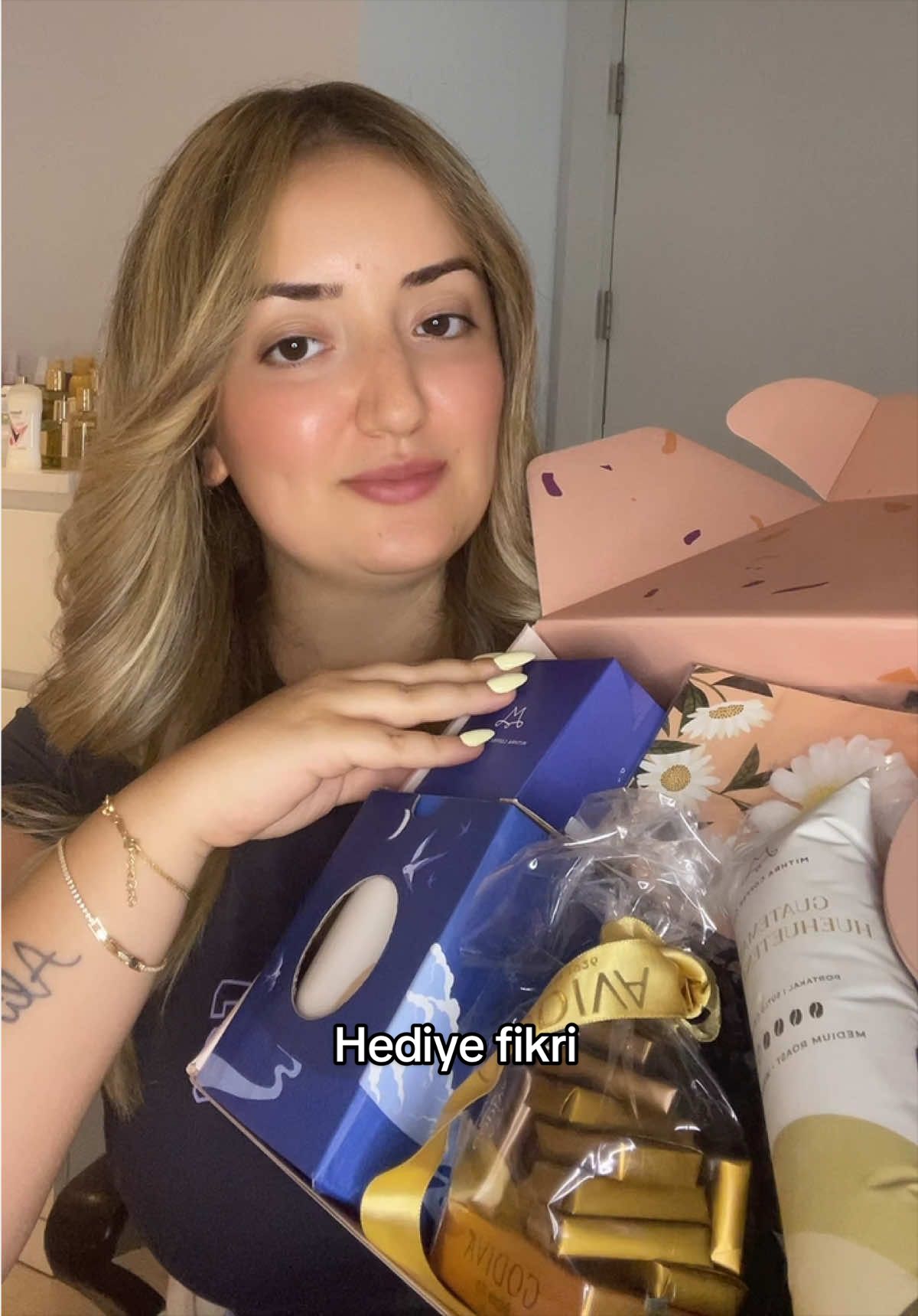 @Hazallll