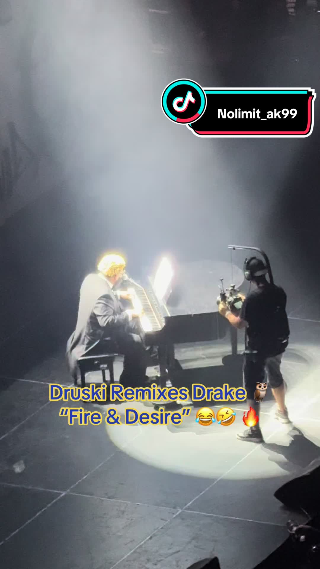@AK🎱💫