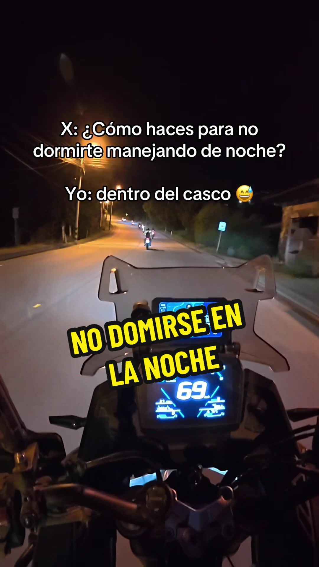 @Ramiro Alexander | Motoviajero
