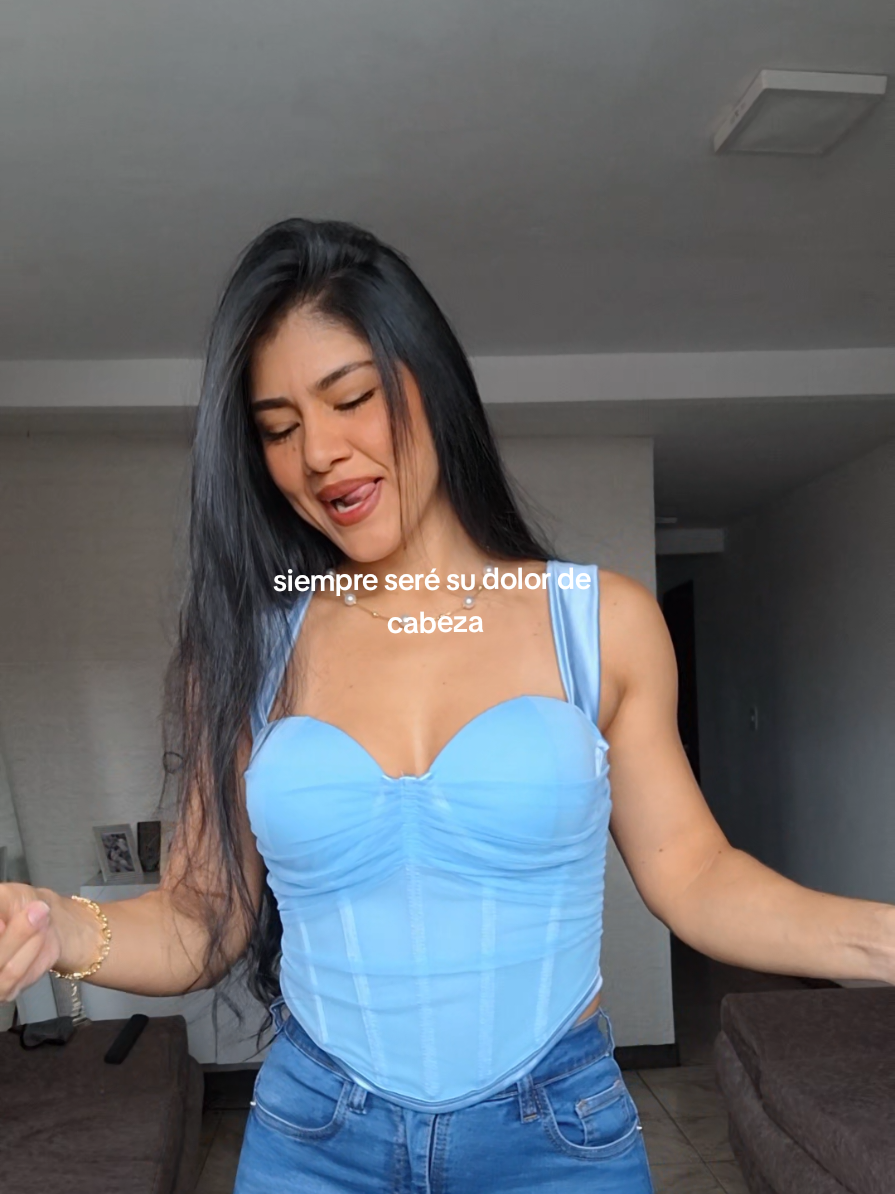 @JuliAnny🦋
