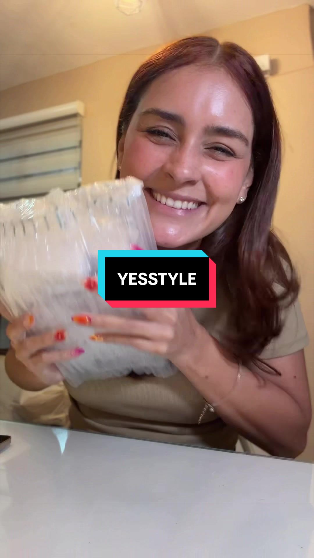 @CrisBurgos
