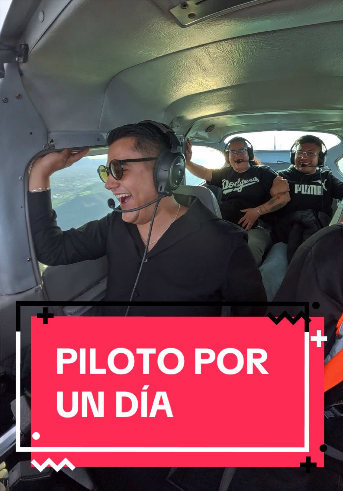 @Vuelos SkyExplore