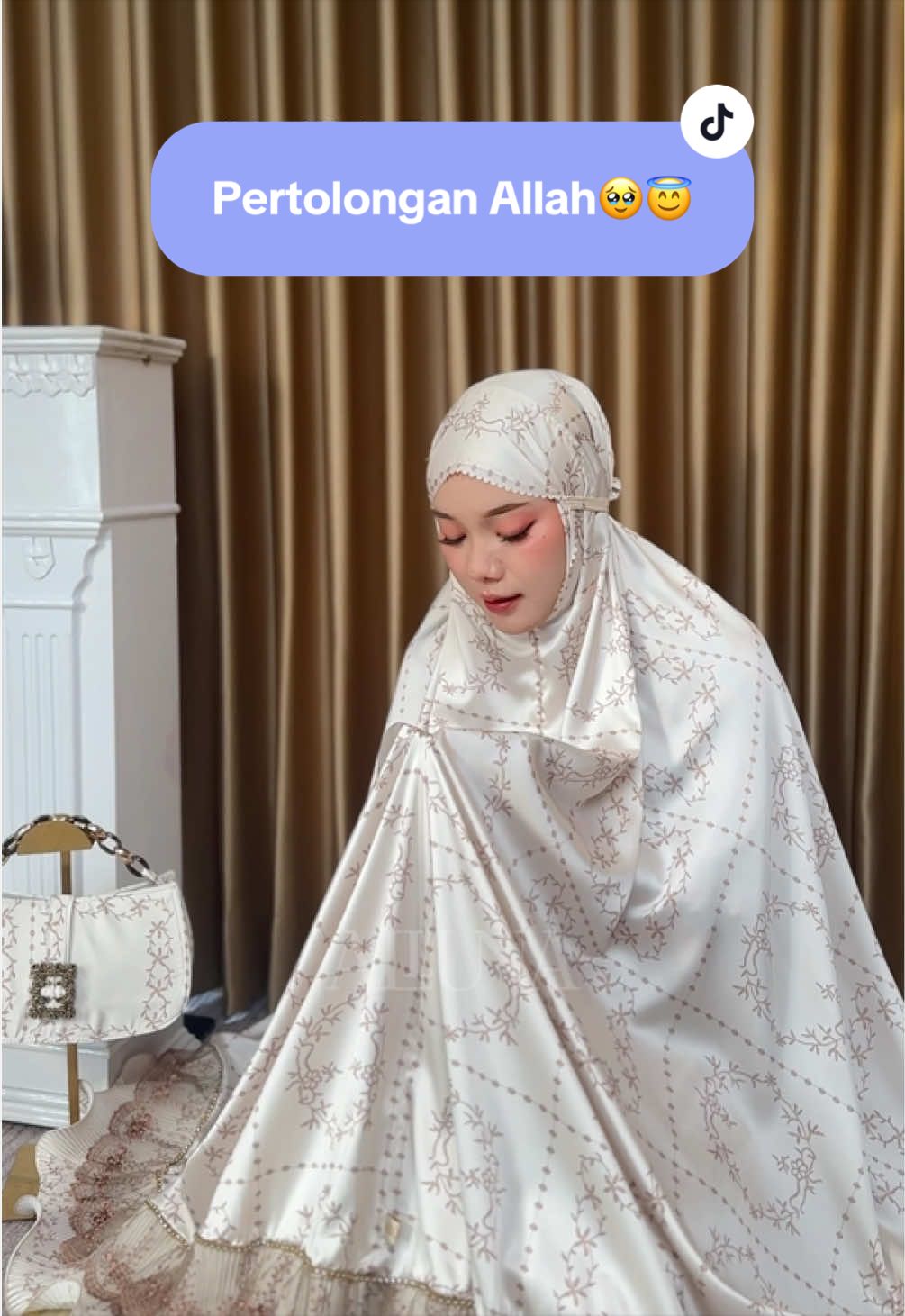 @Alluna