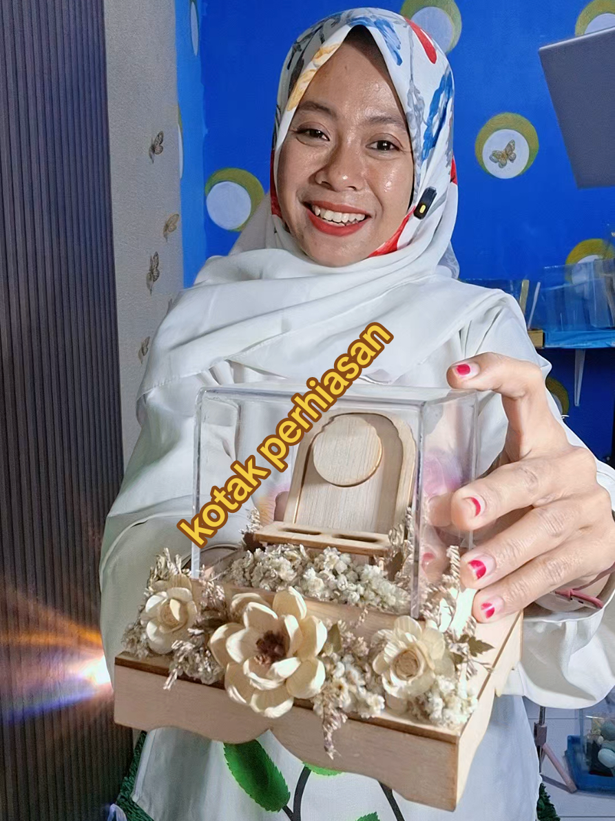 @Siti Fatimah|Gift Box
