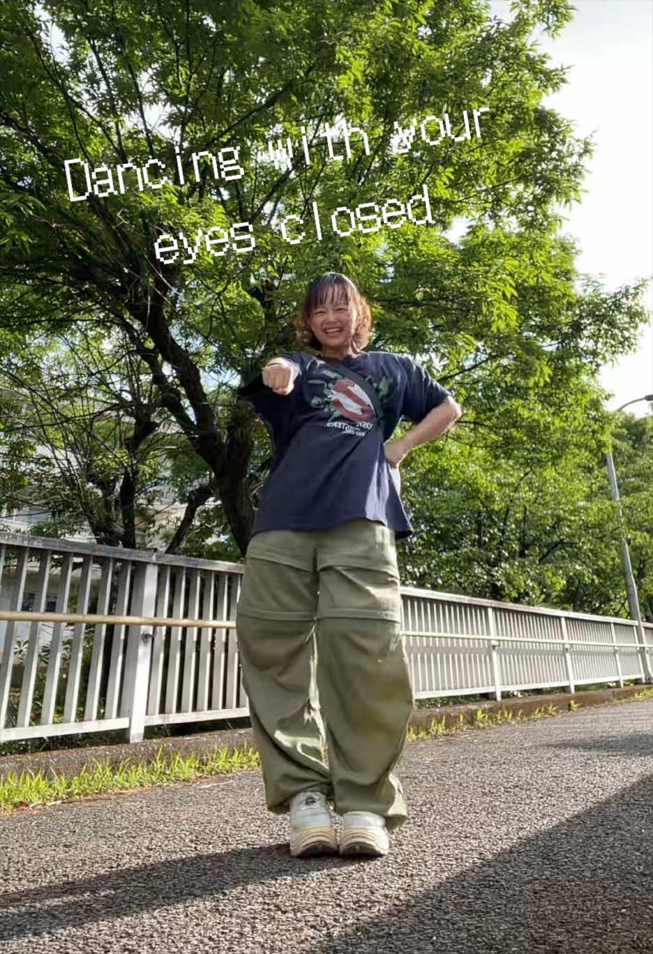 @夜勤明けに踊る女