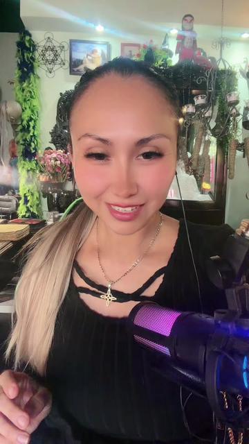 @YennAkasha