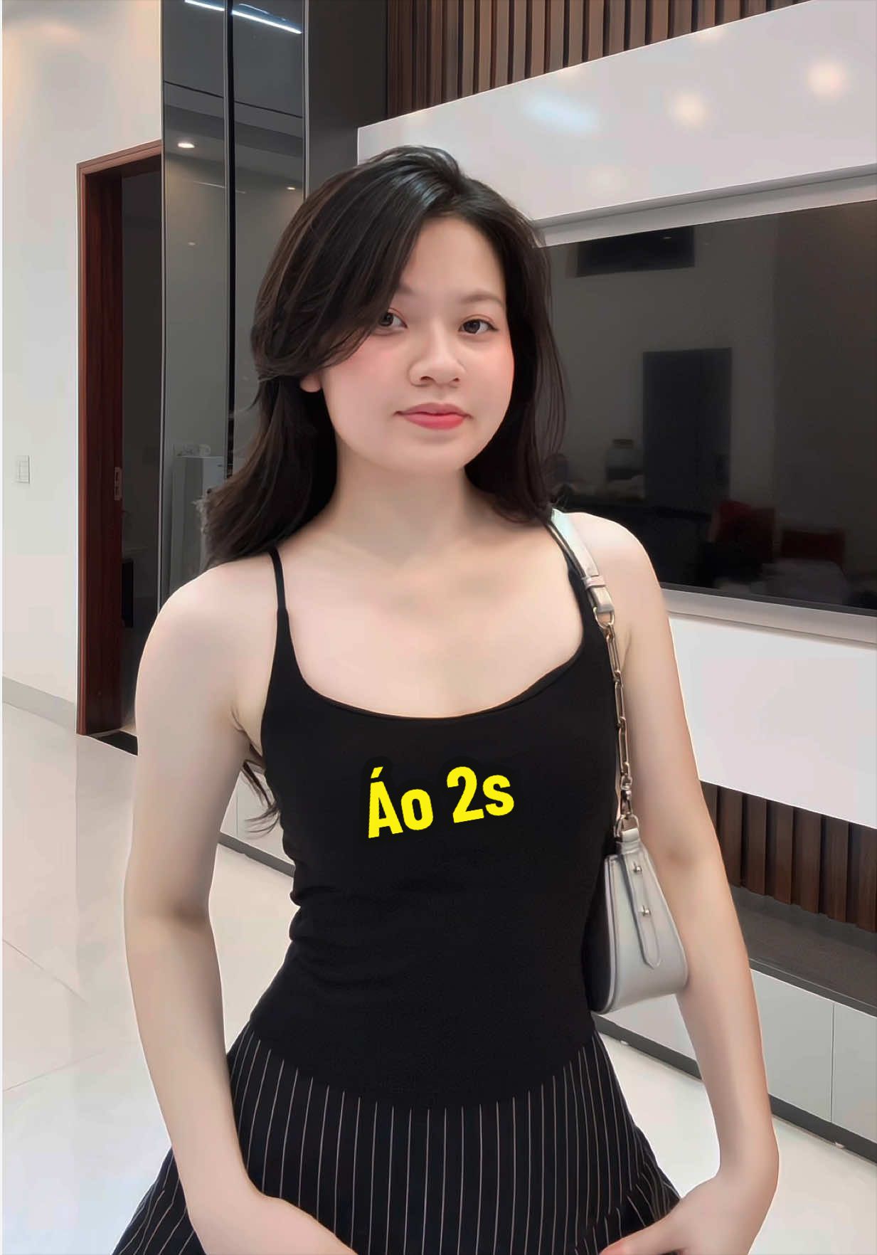 @Hằng t&uacute;n 👻