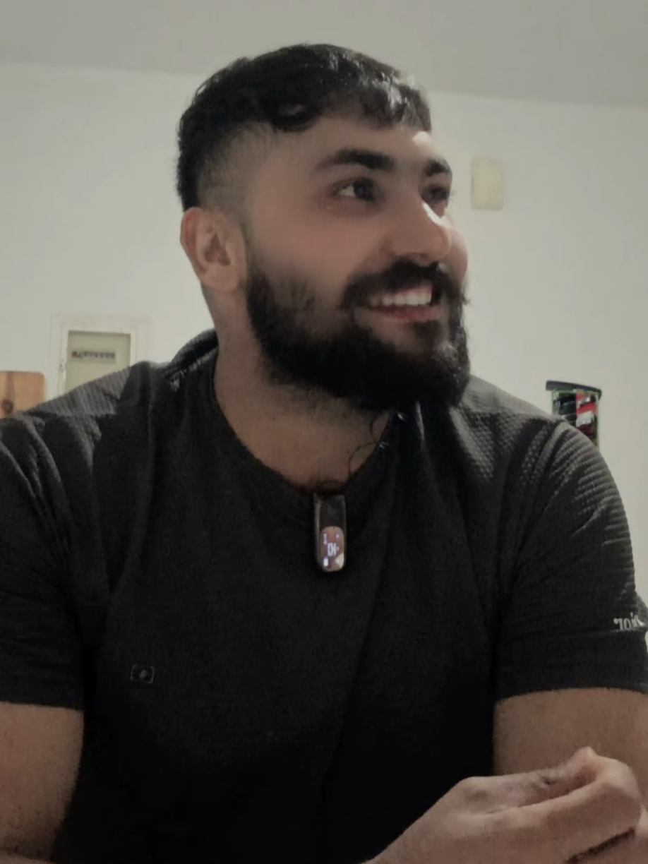 @Abid badshah🇬🇷🇪🇺🦅😎