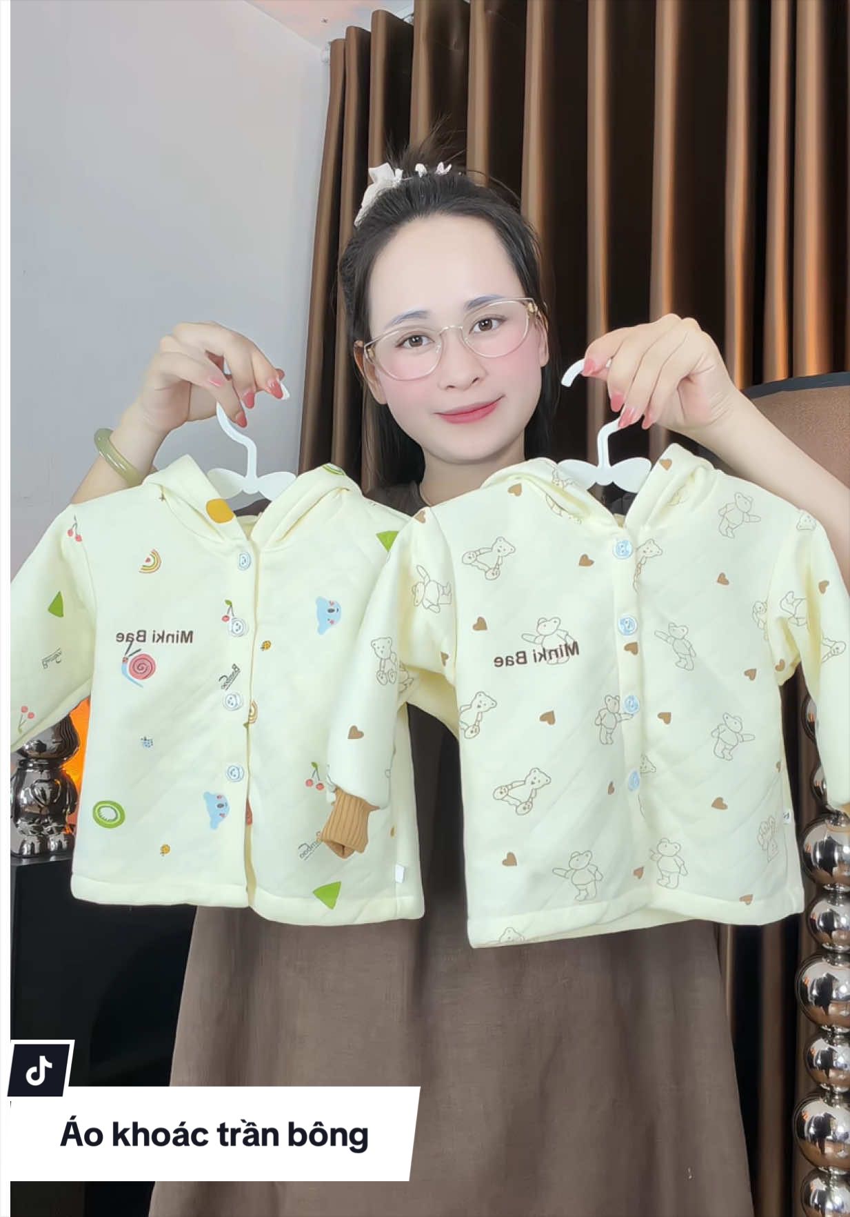 @Mẹ Lan Hương 2 Bé
