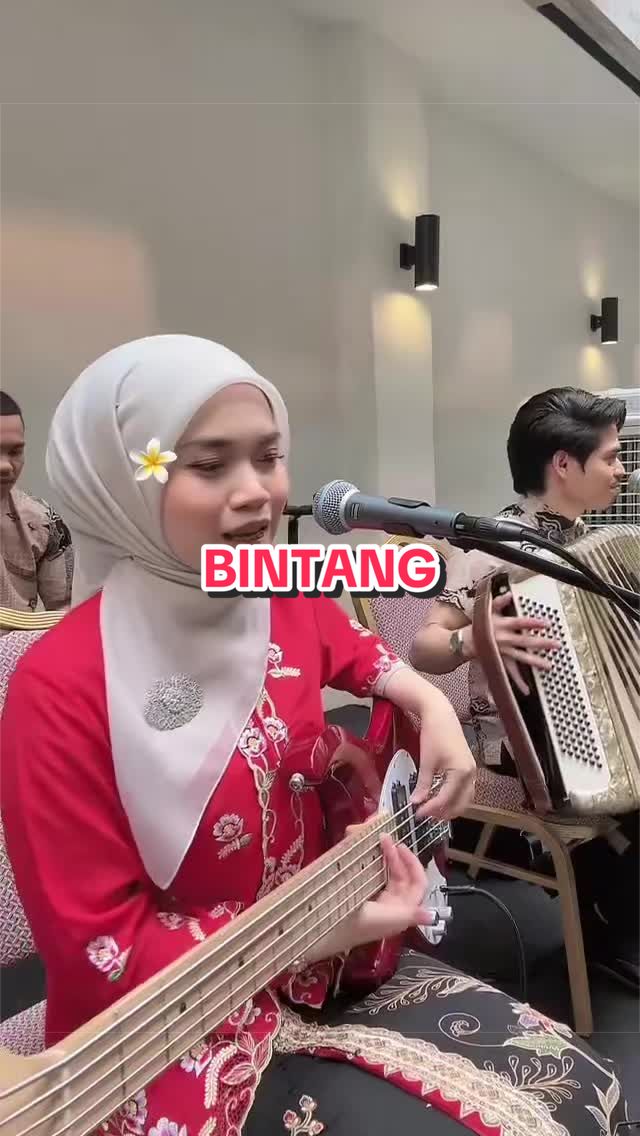 @batrisyia
