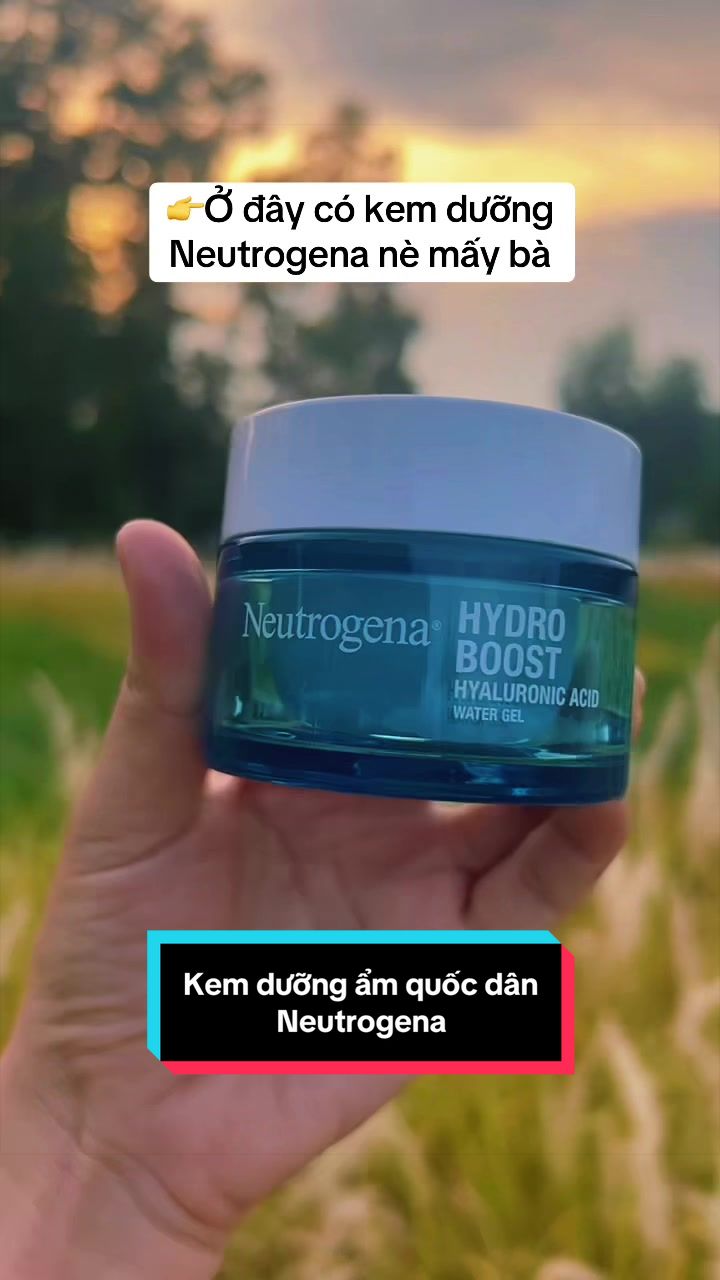 @Tiệm Hồng L&egrave;