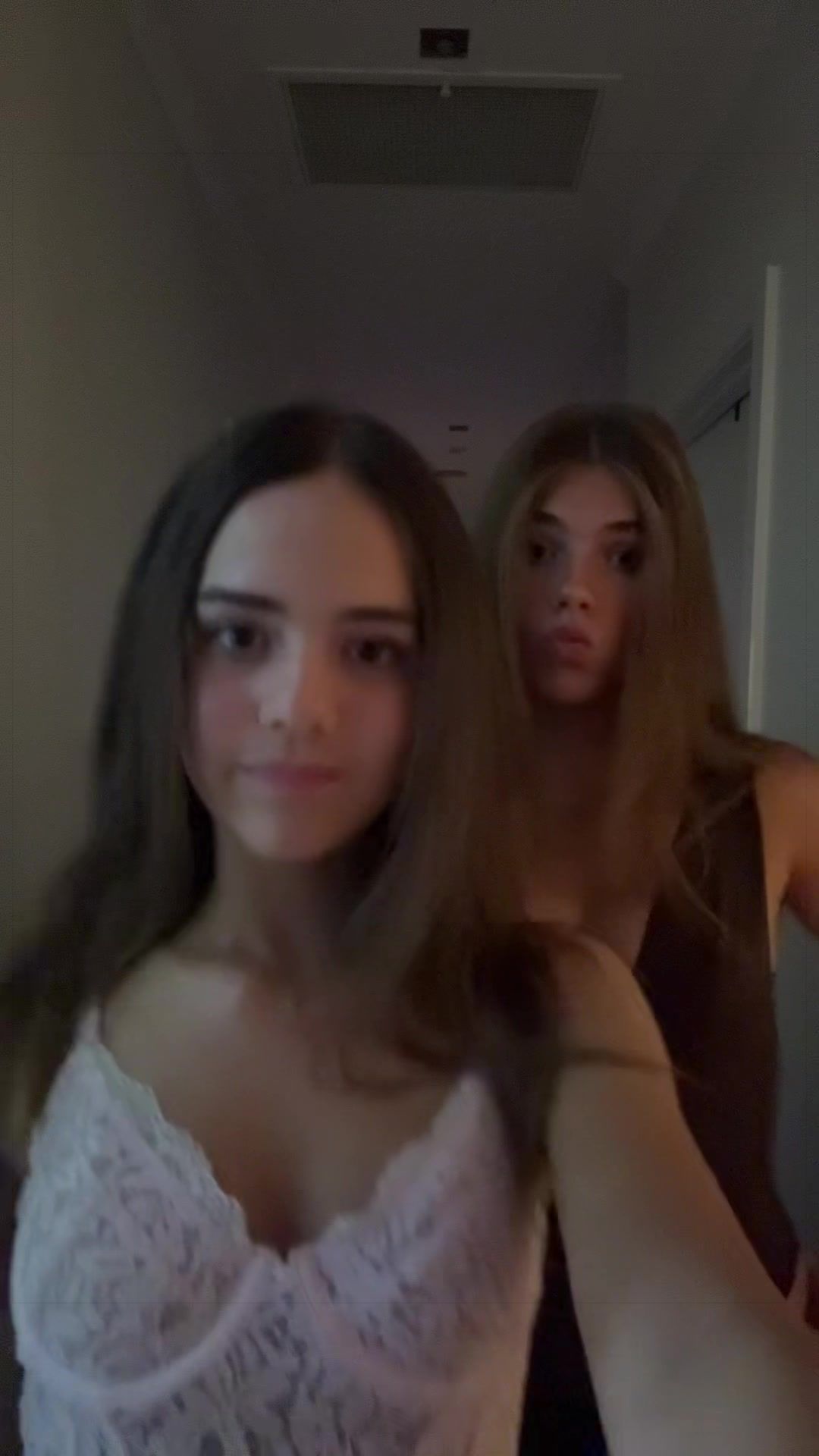 @.zoe222