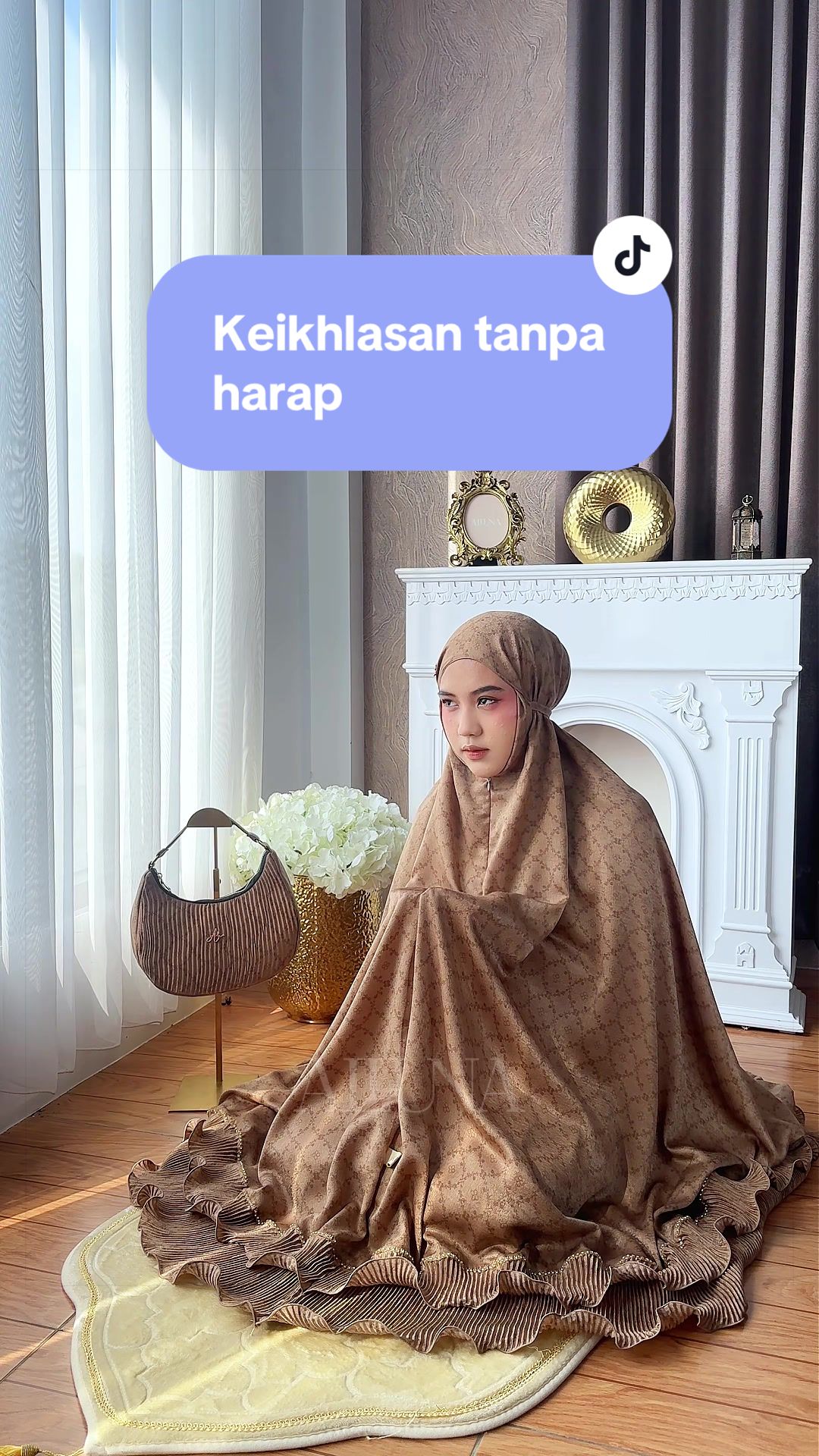 @Alluna