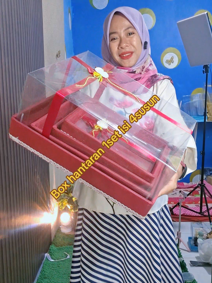 @Siti Fatimah|Gift Box