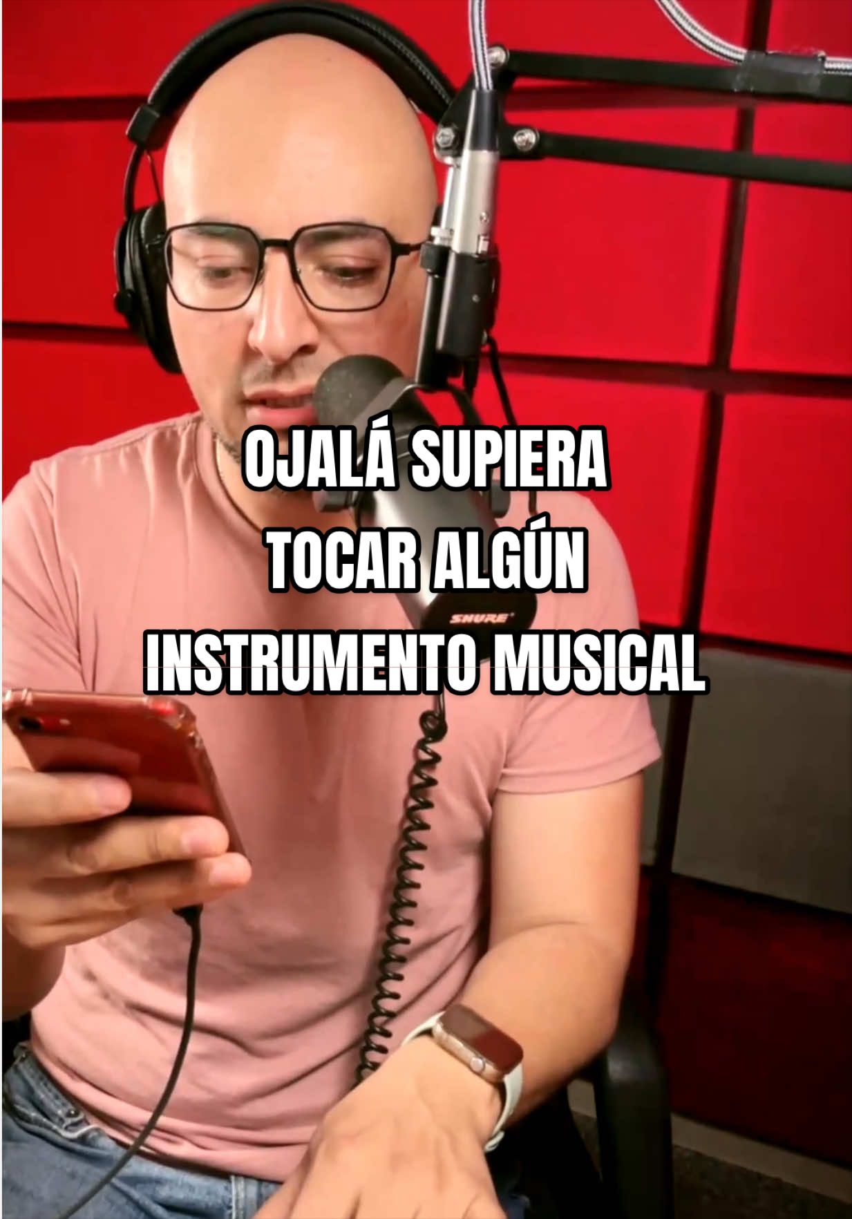 @Locutor Balam And&oacute;n