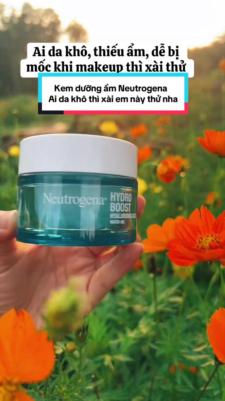 @Tiệm Hồng L&egrave;