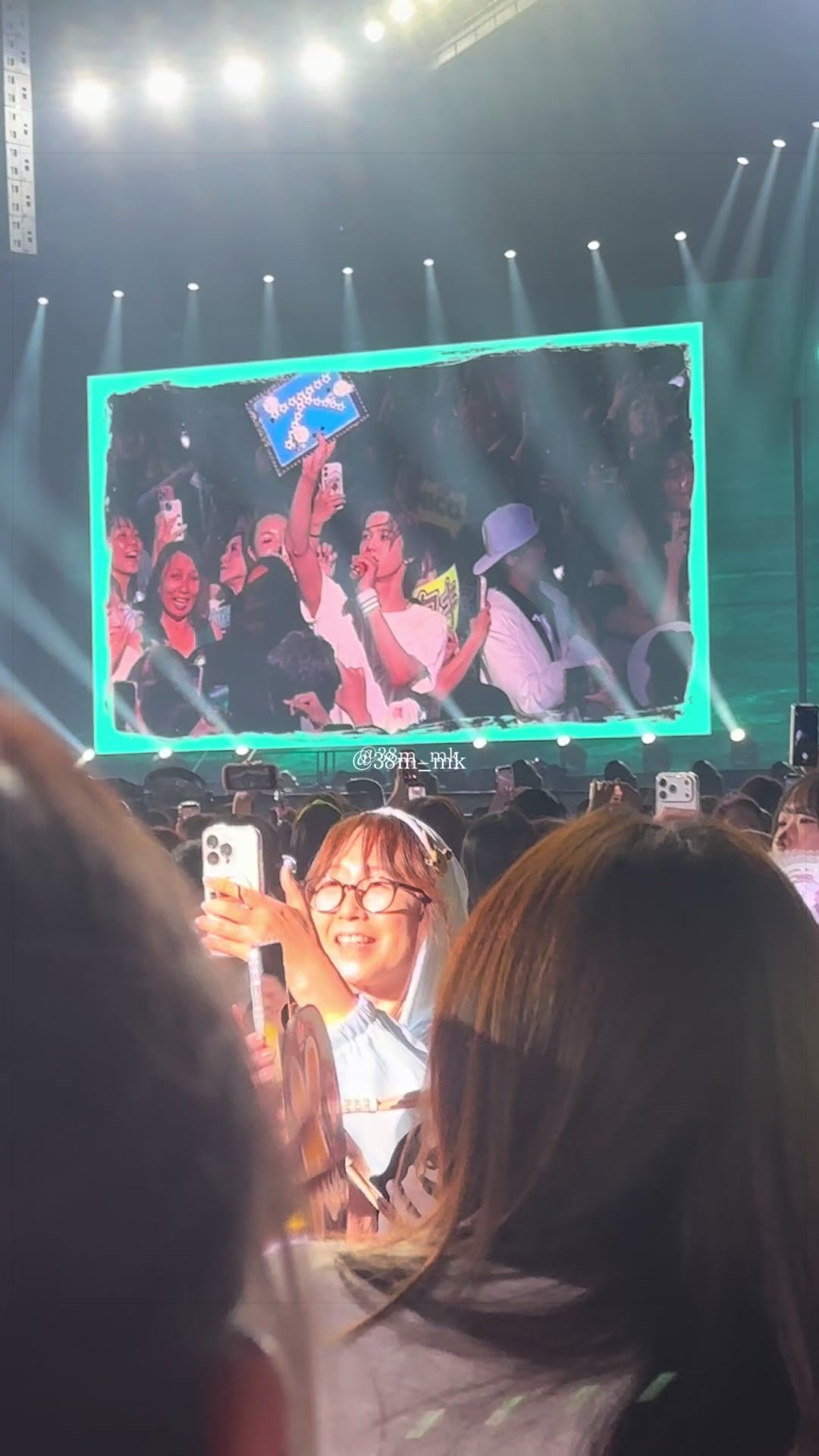 @모모