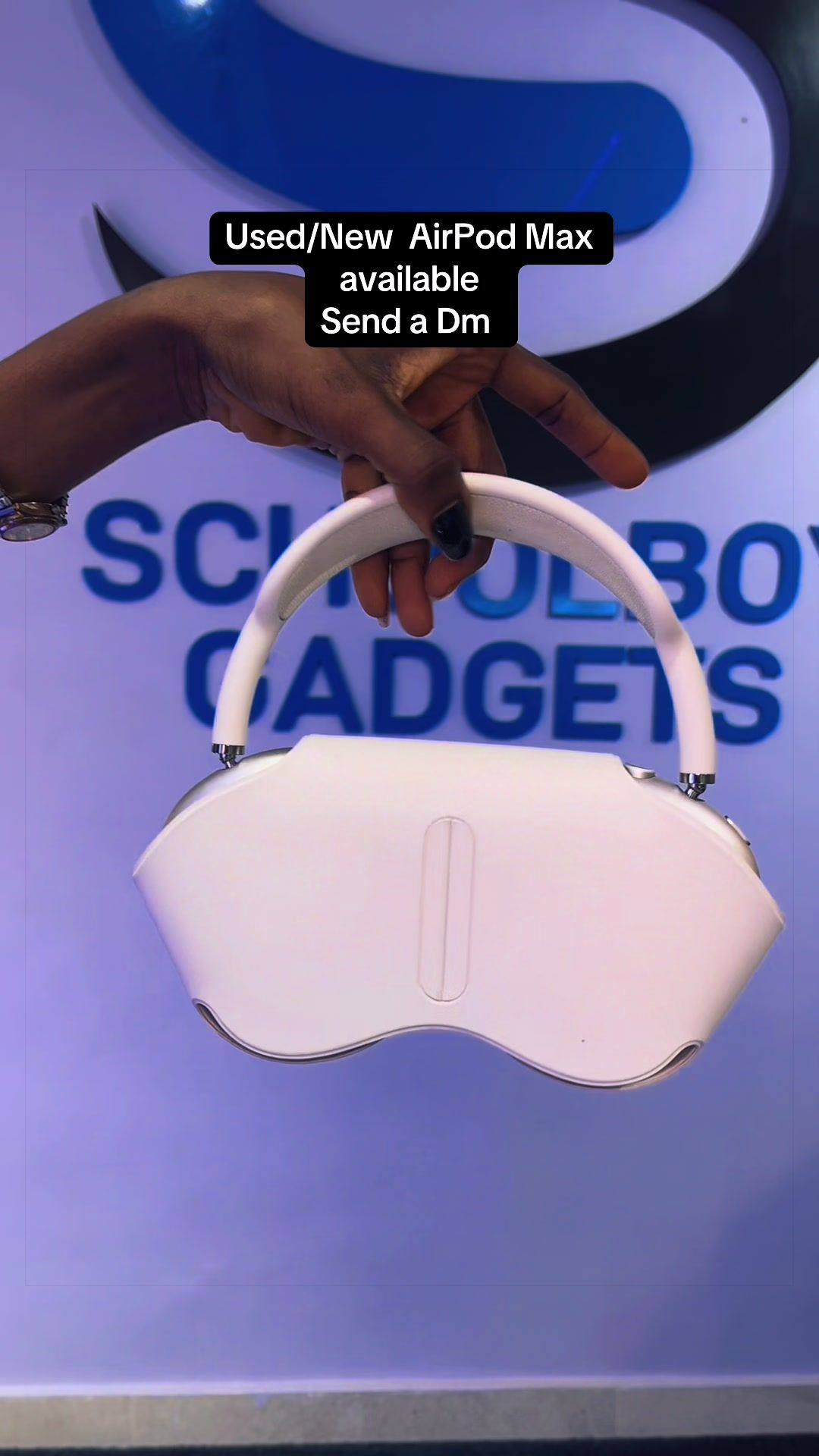 @SCHOOLBOY GADGETS