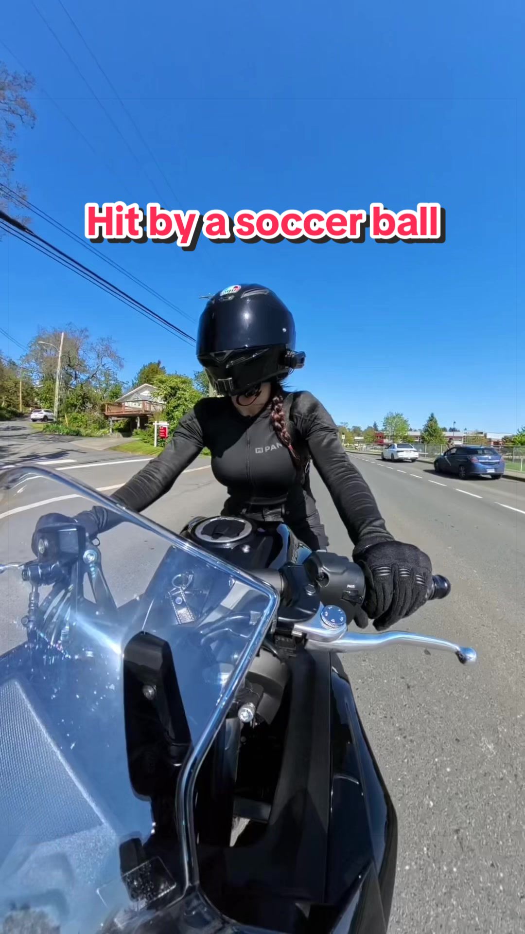 @Tessa 🏍️