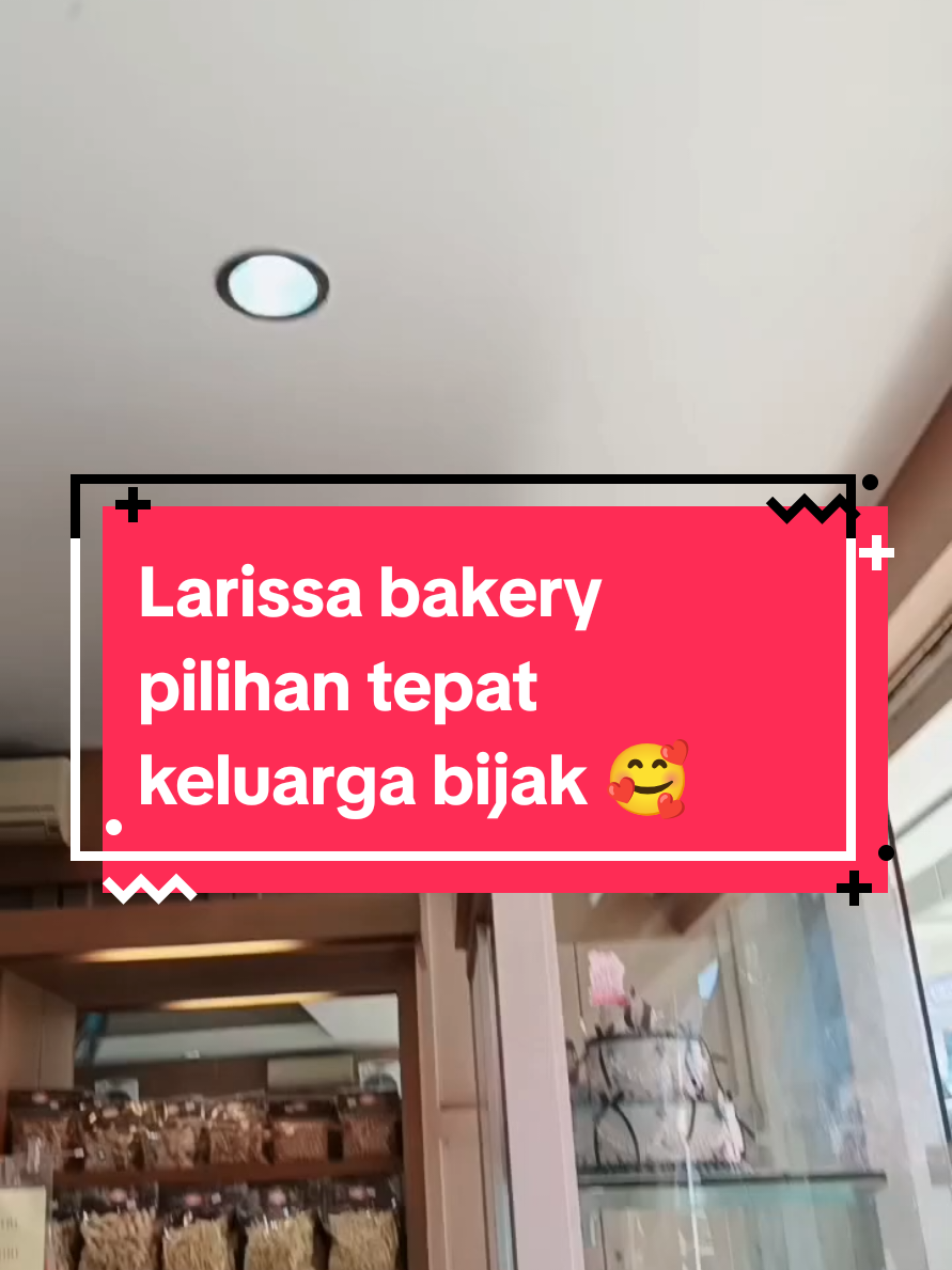 @Larissa Bakery