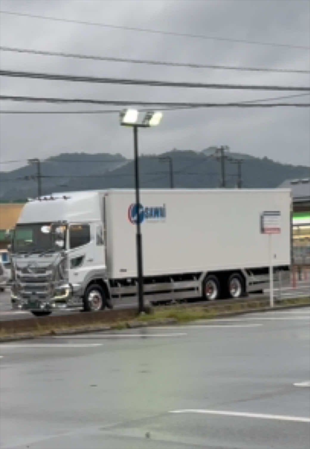 @とも