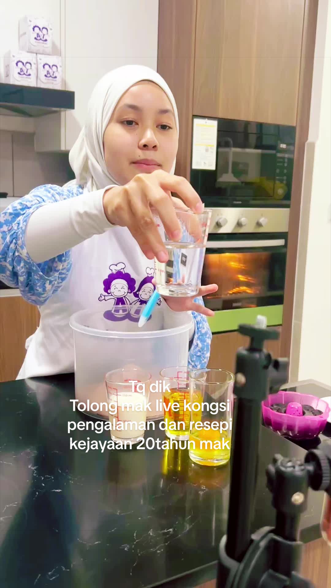 @Ayu Cherry
