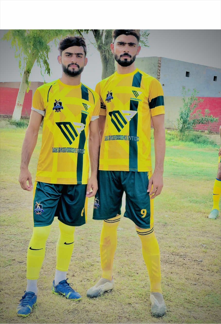 @𝐌𝐫✌️چدھڑ☠️⚽