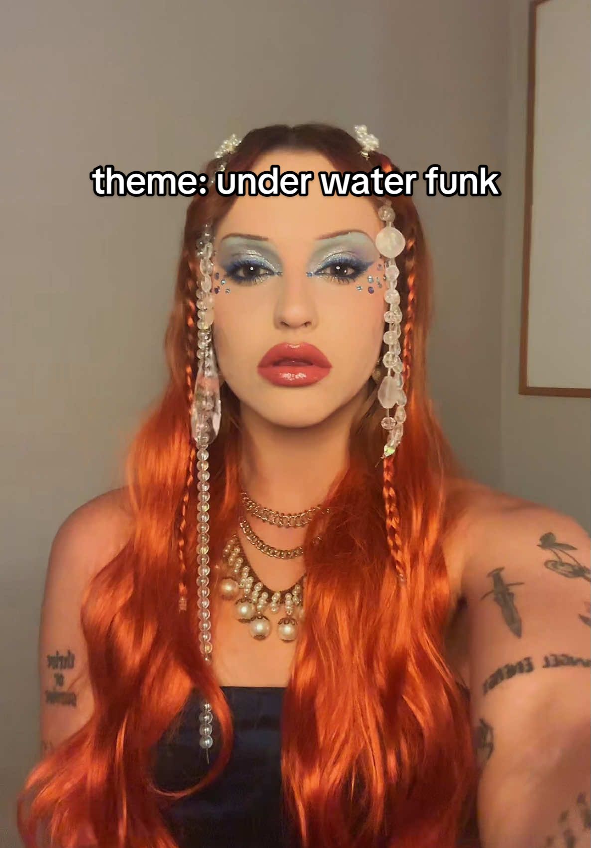 @looksbyloves