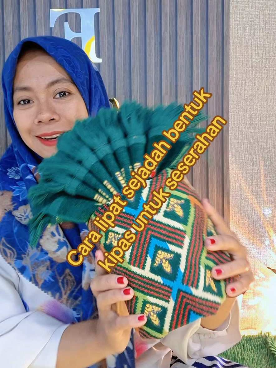 @Siti Fatimah|Gift Box