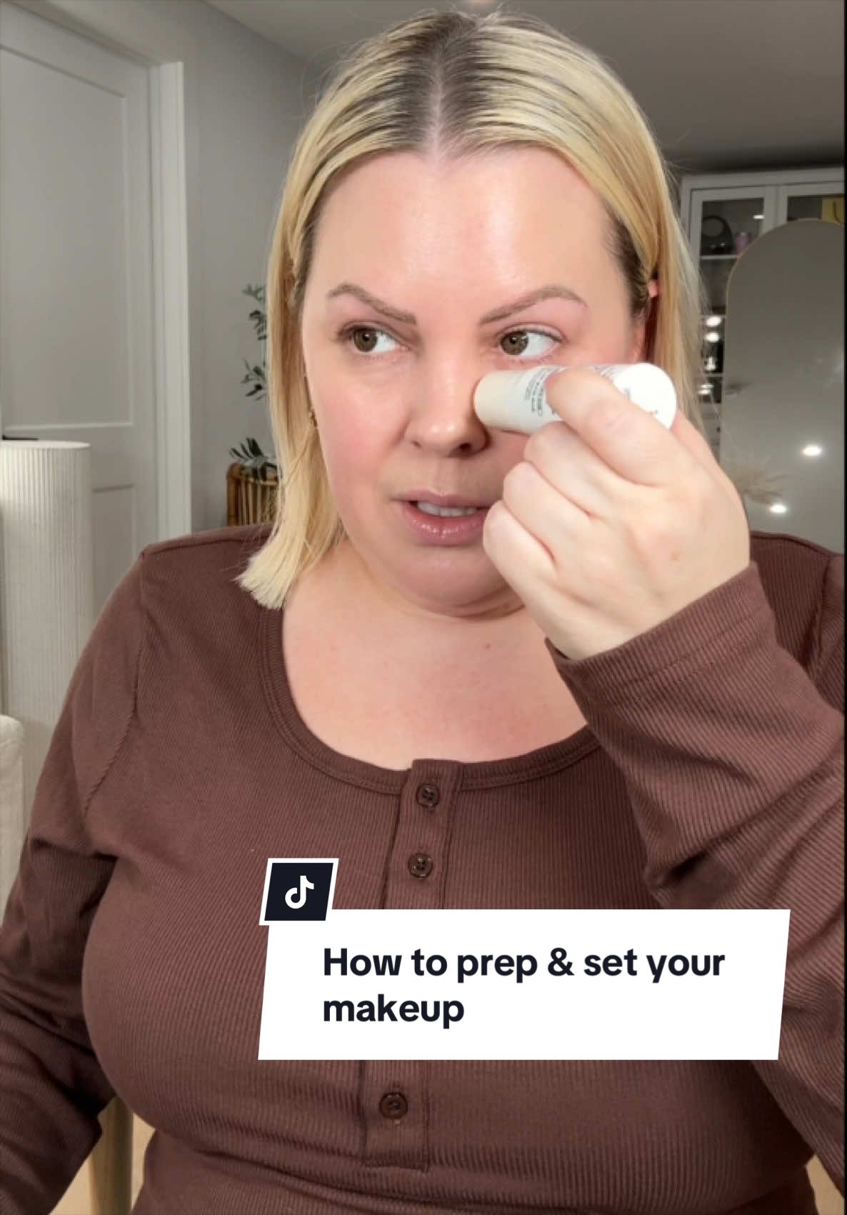 @SELENA &bull; Makeup Artist