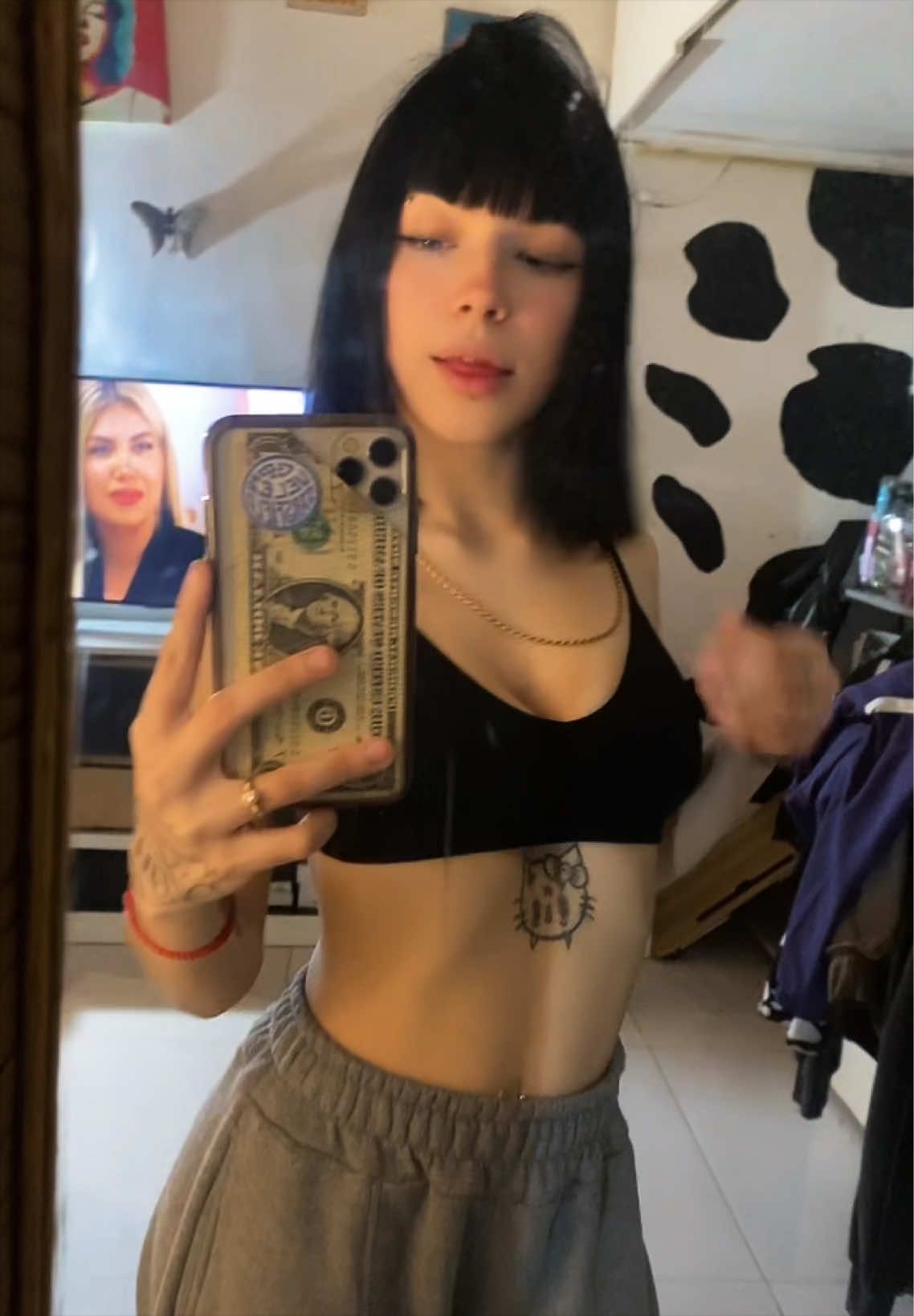 @amoraa