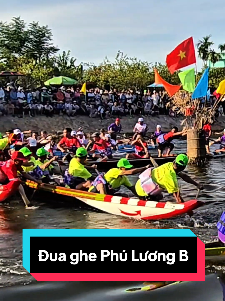 @Huế Review