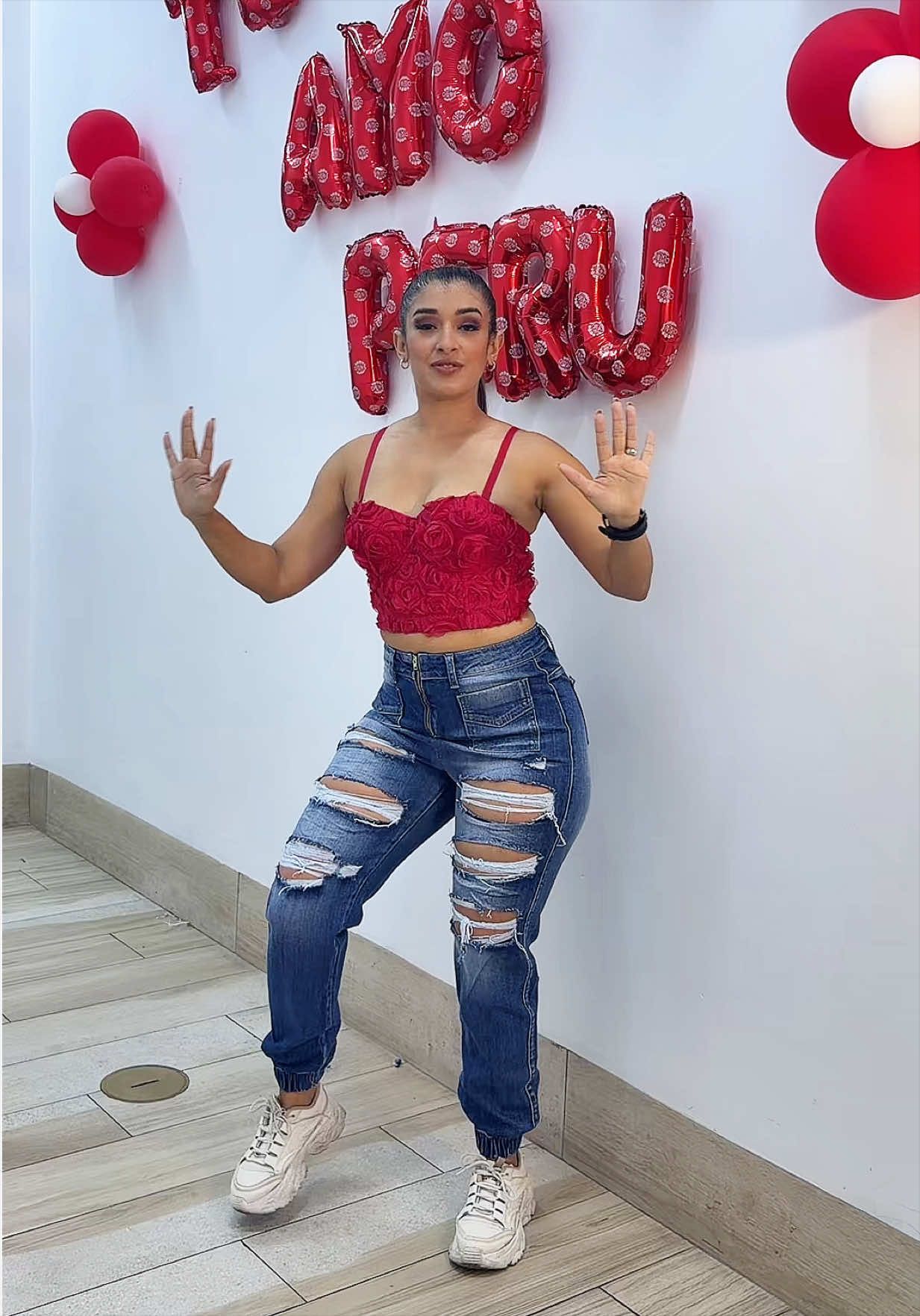@YipJeansPeru