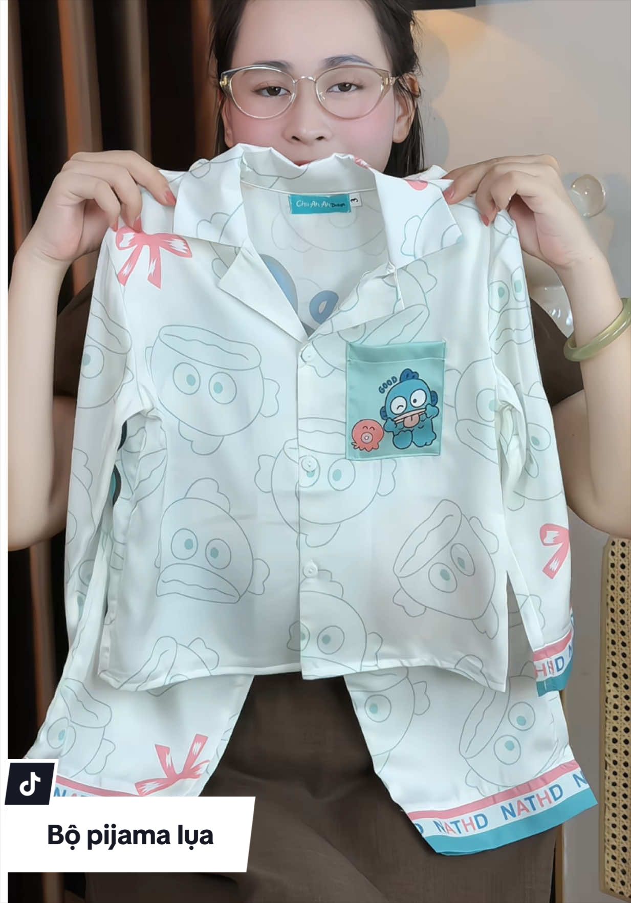 @Mẹ Lan Hương 2 Bé