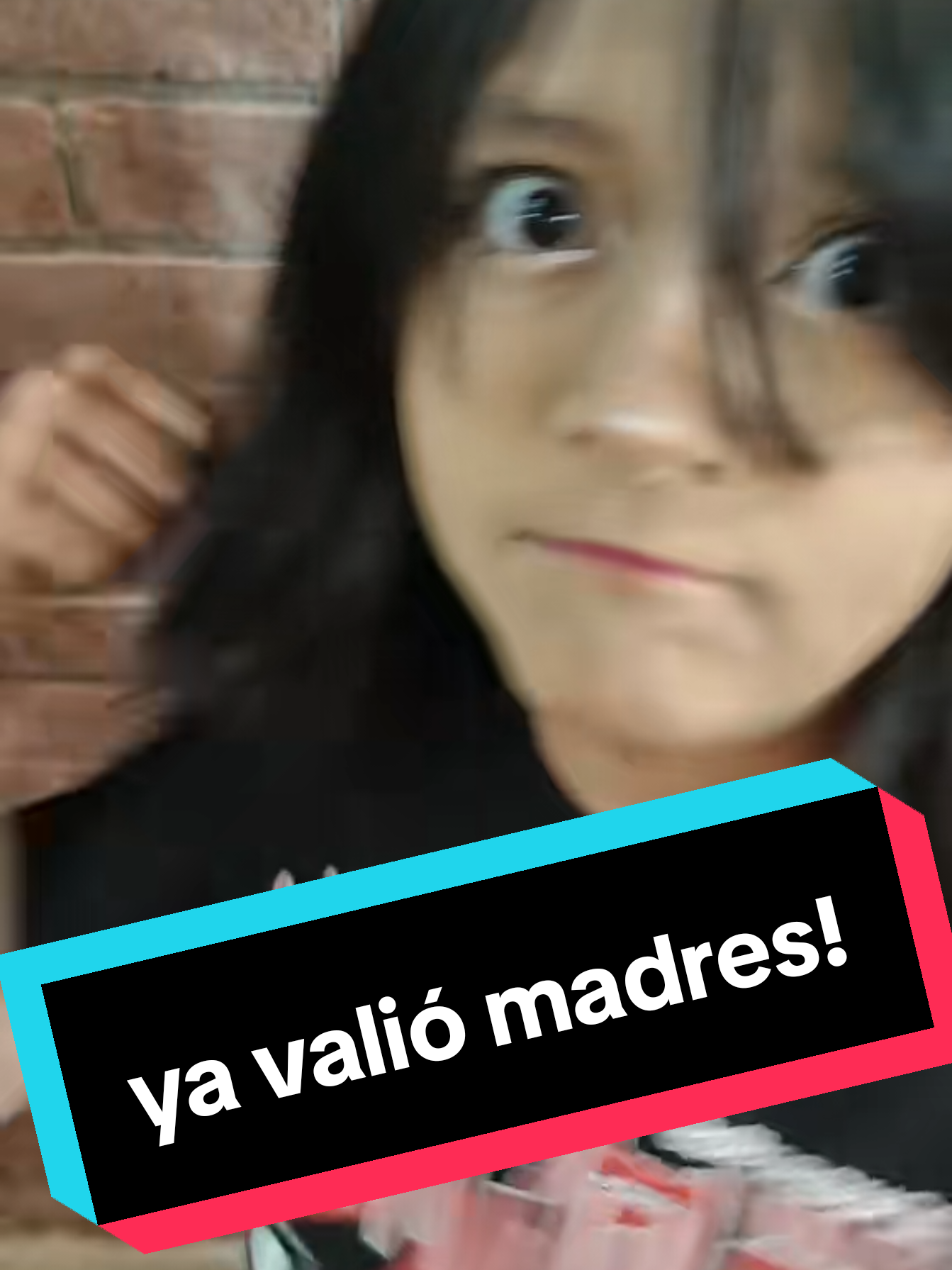 @La Tia Ainix