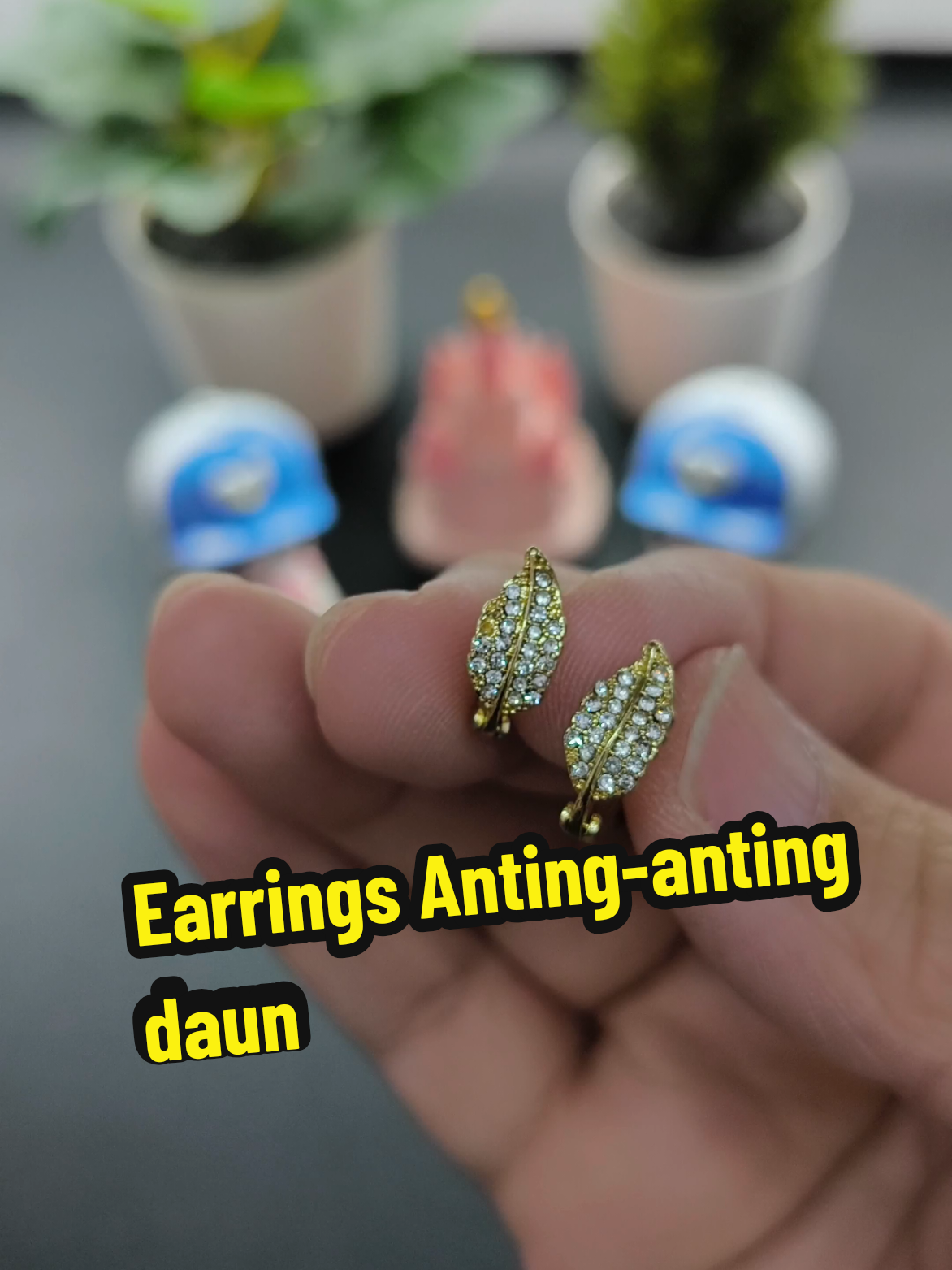 @FashionForUshop