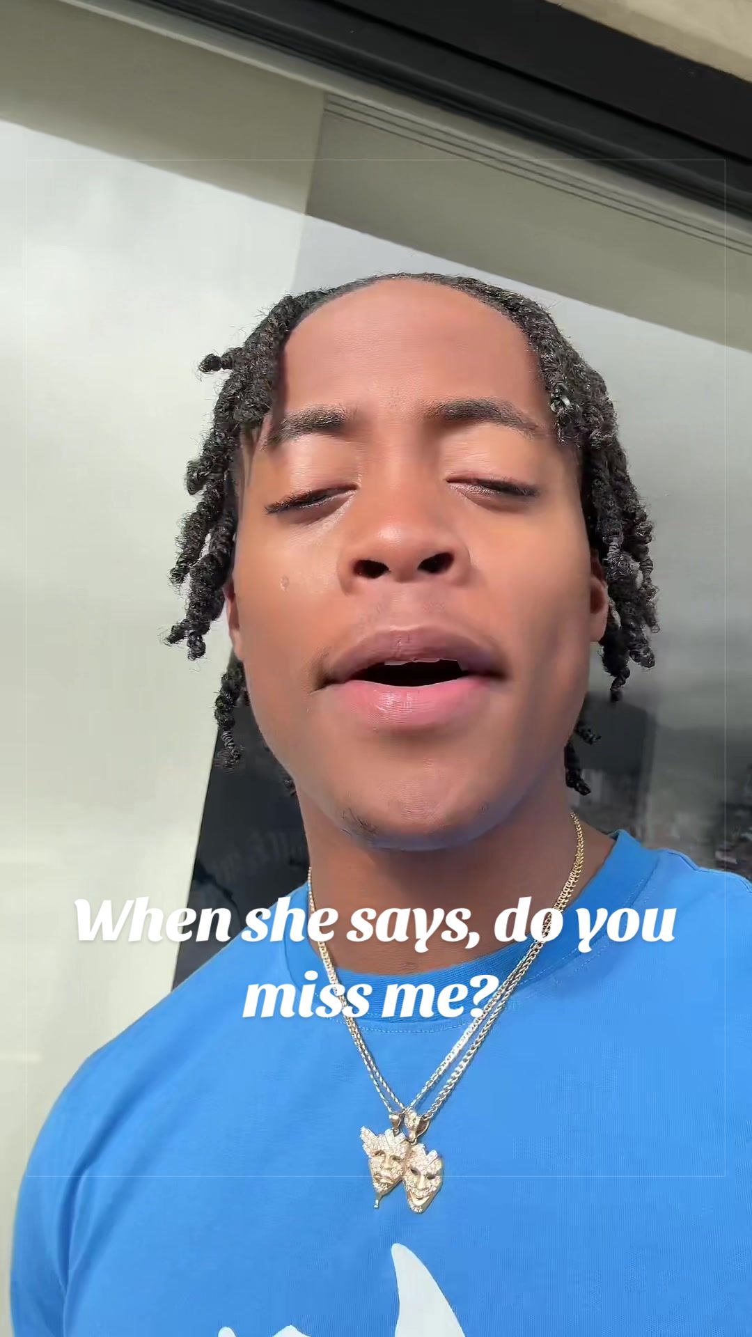 @Ro