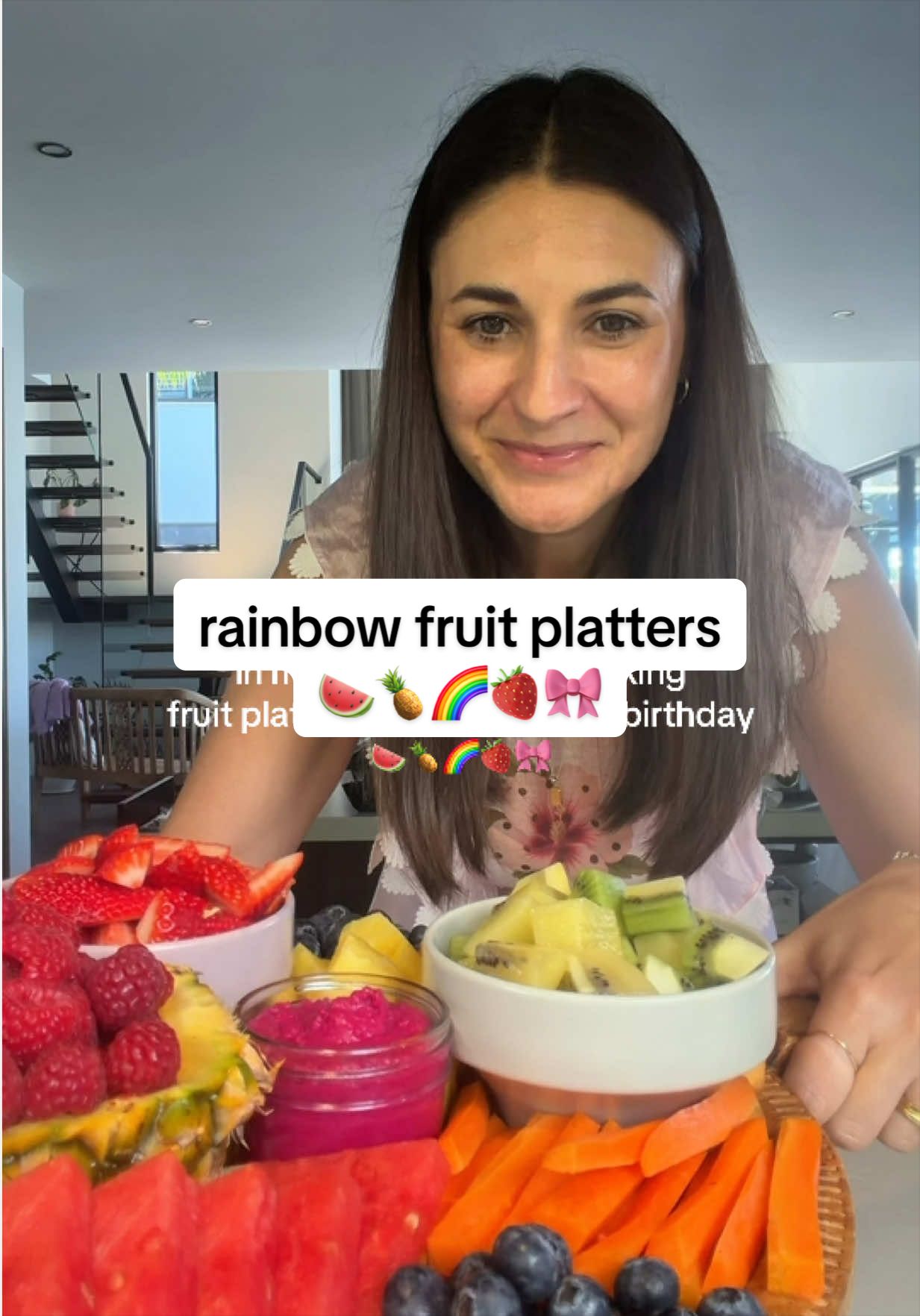 @Bec 🌼🍓 pi&ntilde;ata fruit girl