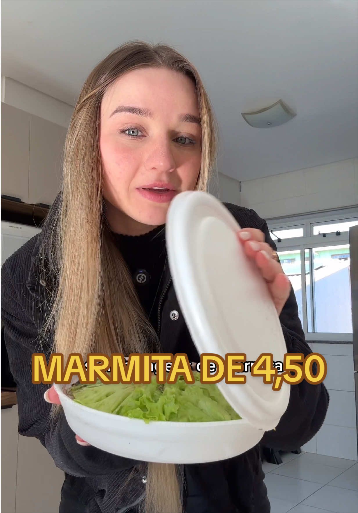 @Larissa 🍉 menina do RU
