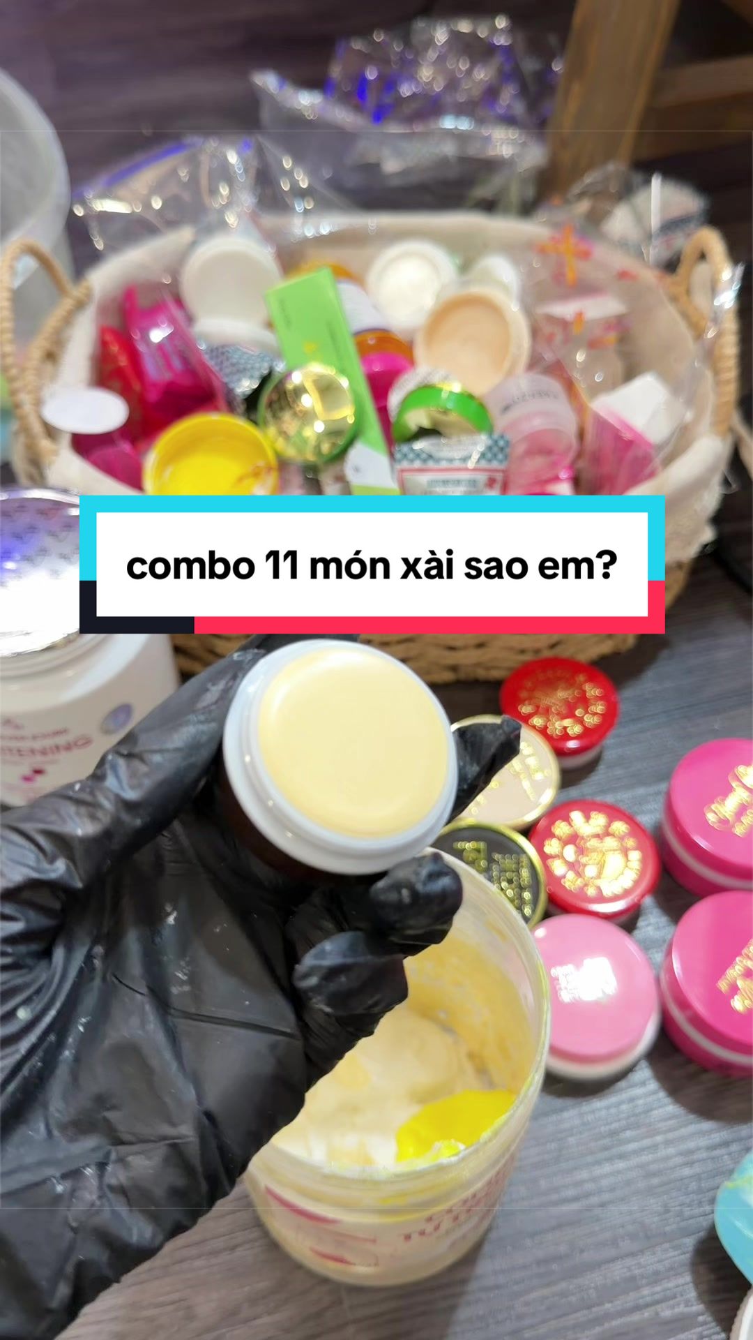 @B&agrave; T&aacute;m Da Dẻ