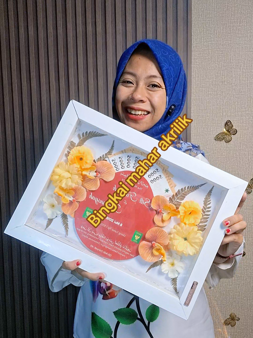 @Siti Fatimah|Gift Box
