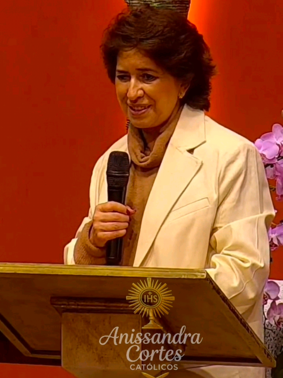 @Anissandra cortes católicos