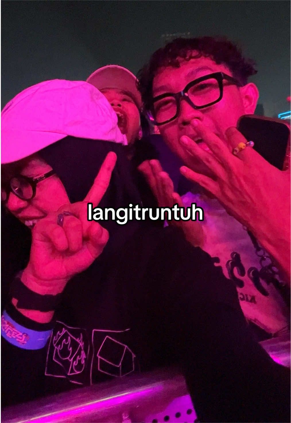 @Liv
